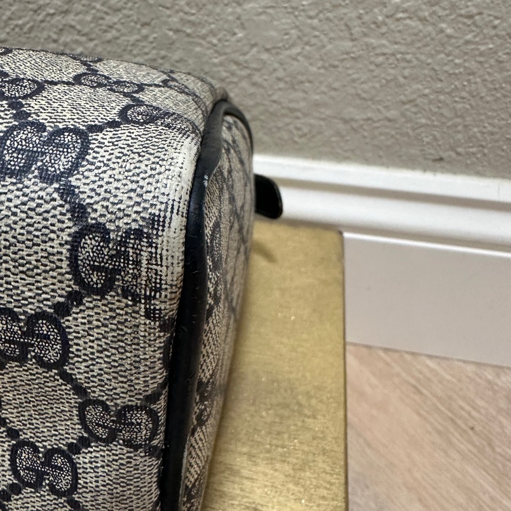 Gucci Vintage Boston Bag - Picture 9 of 17